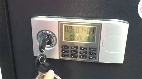 How to reset safe lock or password .